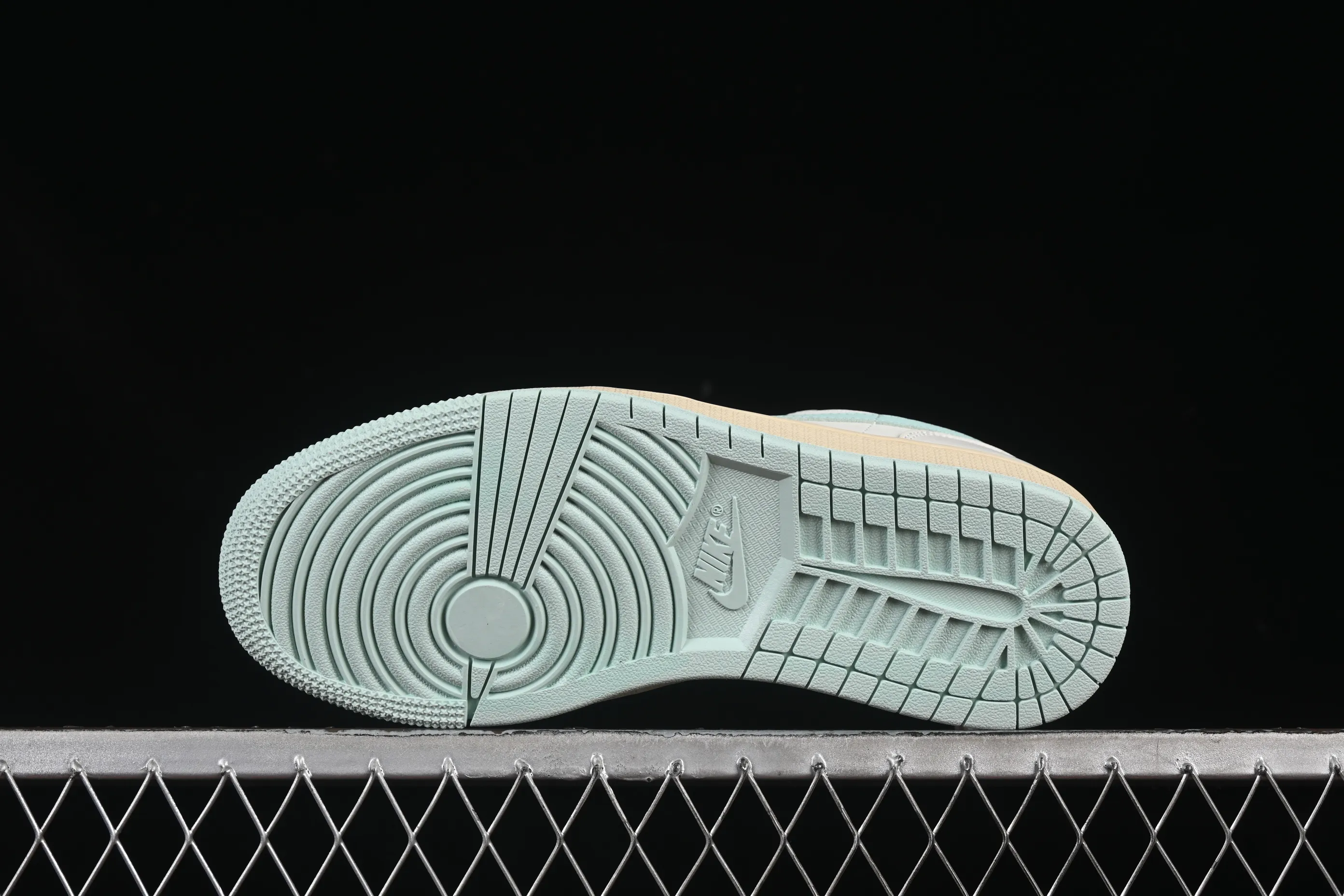 All categories Air Jordan Jordan series basketball shoes Air Jordan 1 Low Air Jordan 1 Low AJ1 Joe 1 white mint green low-top cultural and leisure sports sneakers DC0774-134